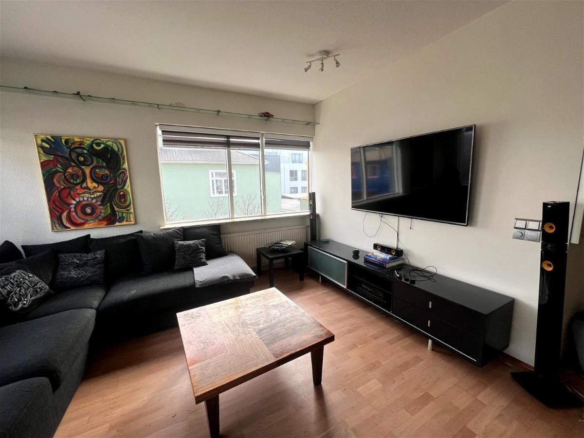 Spacious 7pp In Heart Of Rvk, Quiet *